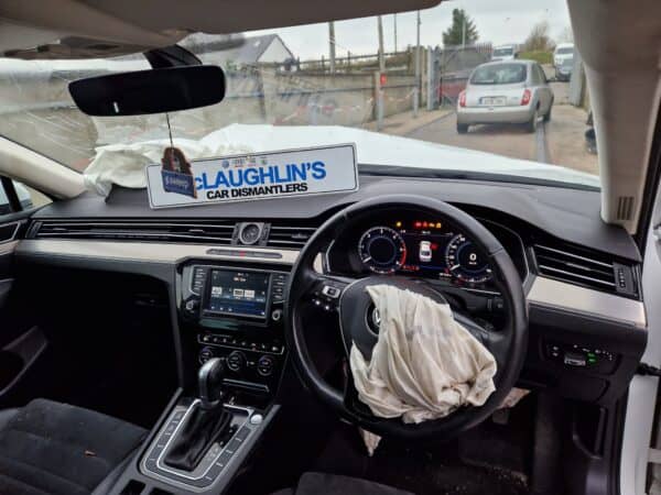 VW Passat Saloon 2017 R Line 1.6 TDI - DCXA RRH LC9A