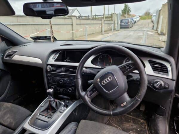 Audi A4 2011 2.0 Tdi CJCB LLM LY9B Black