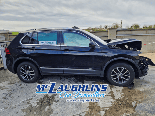 VW Tiguan 2.0 BlueMotion 2017 DFGC QZZ 6S LC9X