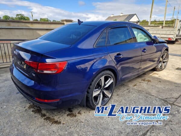 Audi A4 2.0 TDI SPORT ULTRA 2016 DEUA PHN 7A LX5Q BLUE