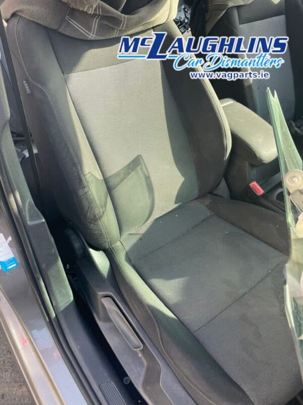 VW Golf Grey 2013 1.6 Tdi BlueMotion CLHA MWW 5S LA7N