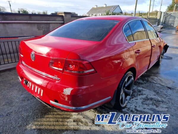 VW Passat Bluemotion 2012 Red 1.6 Tdi CAYC MYP 6S LY3D